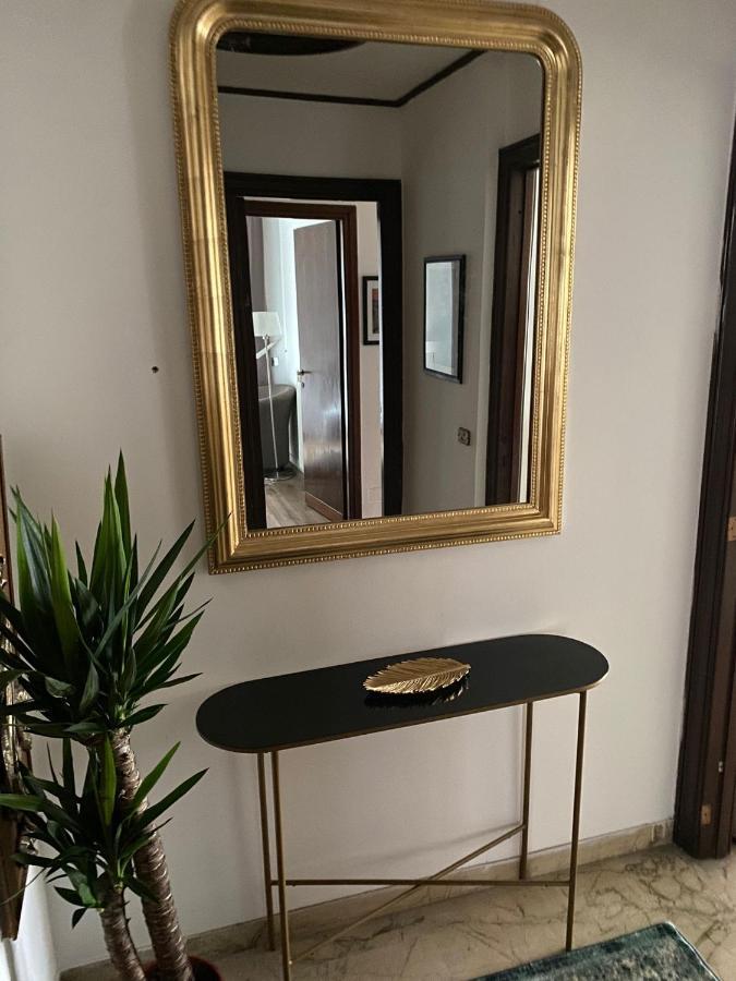 Apartment Eur Centro Lux Con Camino *