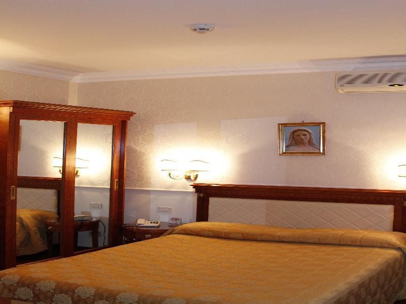Genio 4* Rome