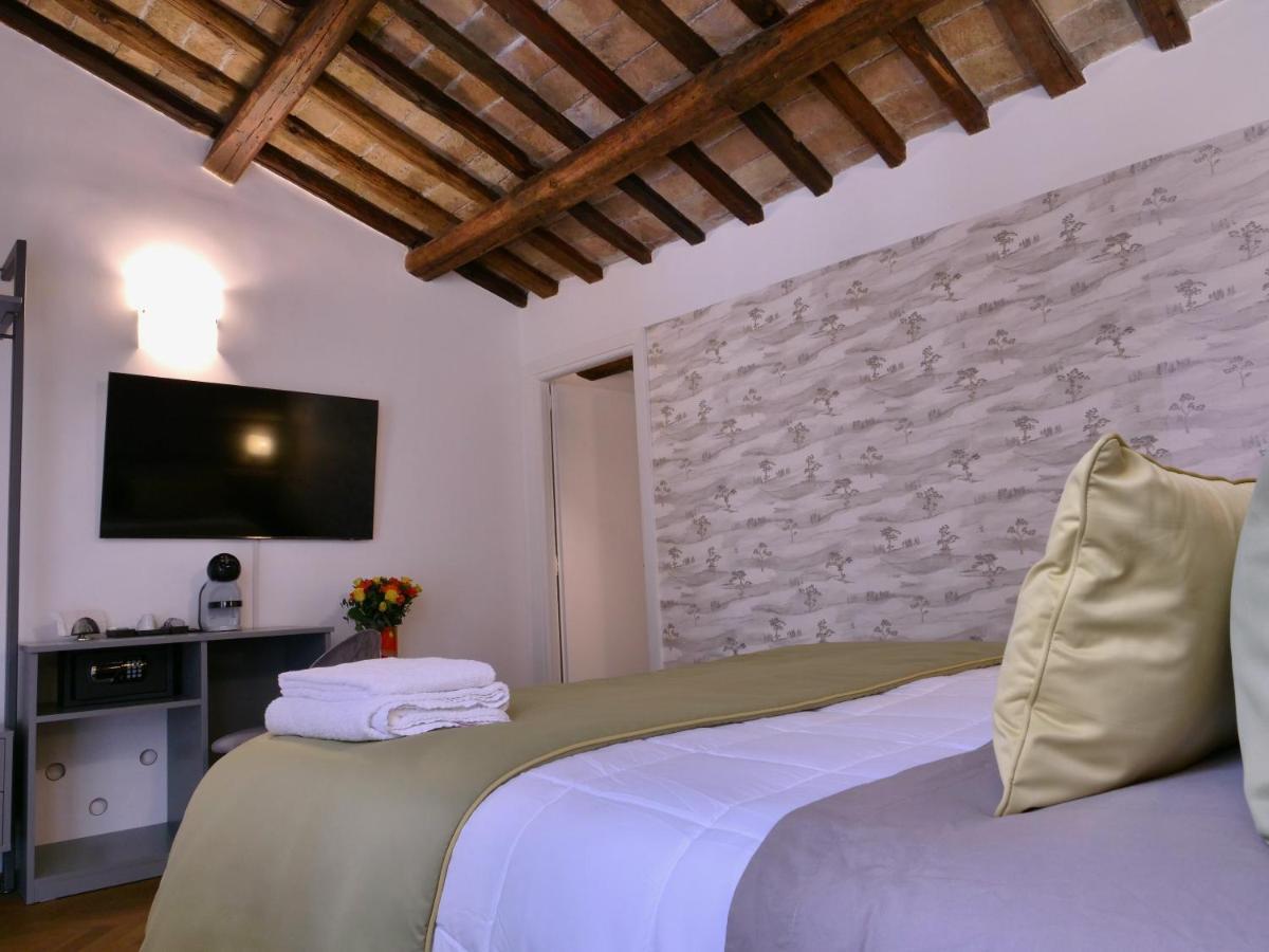 Helmirage Trevi Guest house Rome