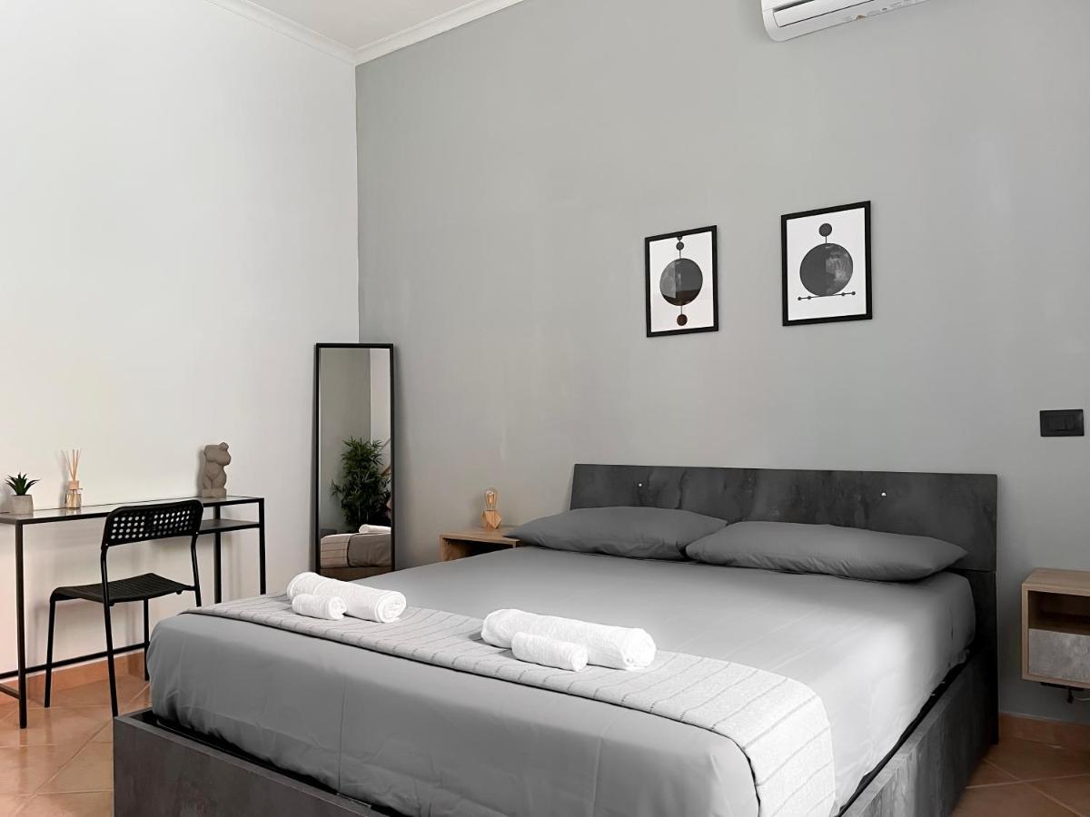 Nea Apartment *