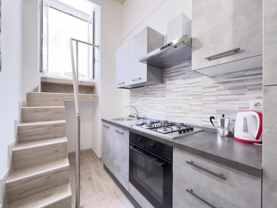 With Terrace In The Heart Of Pigneto Apartment