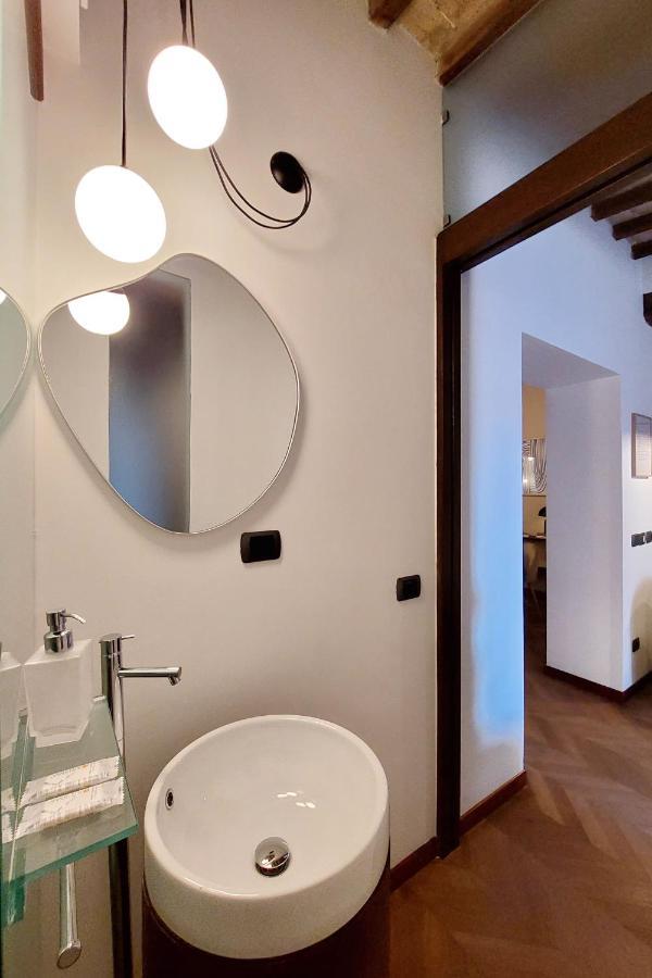 Ych Elegant Flat With Terrace To Trastevere