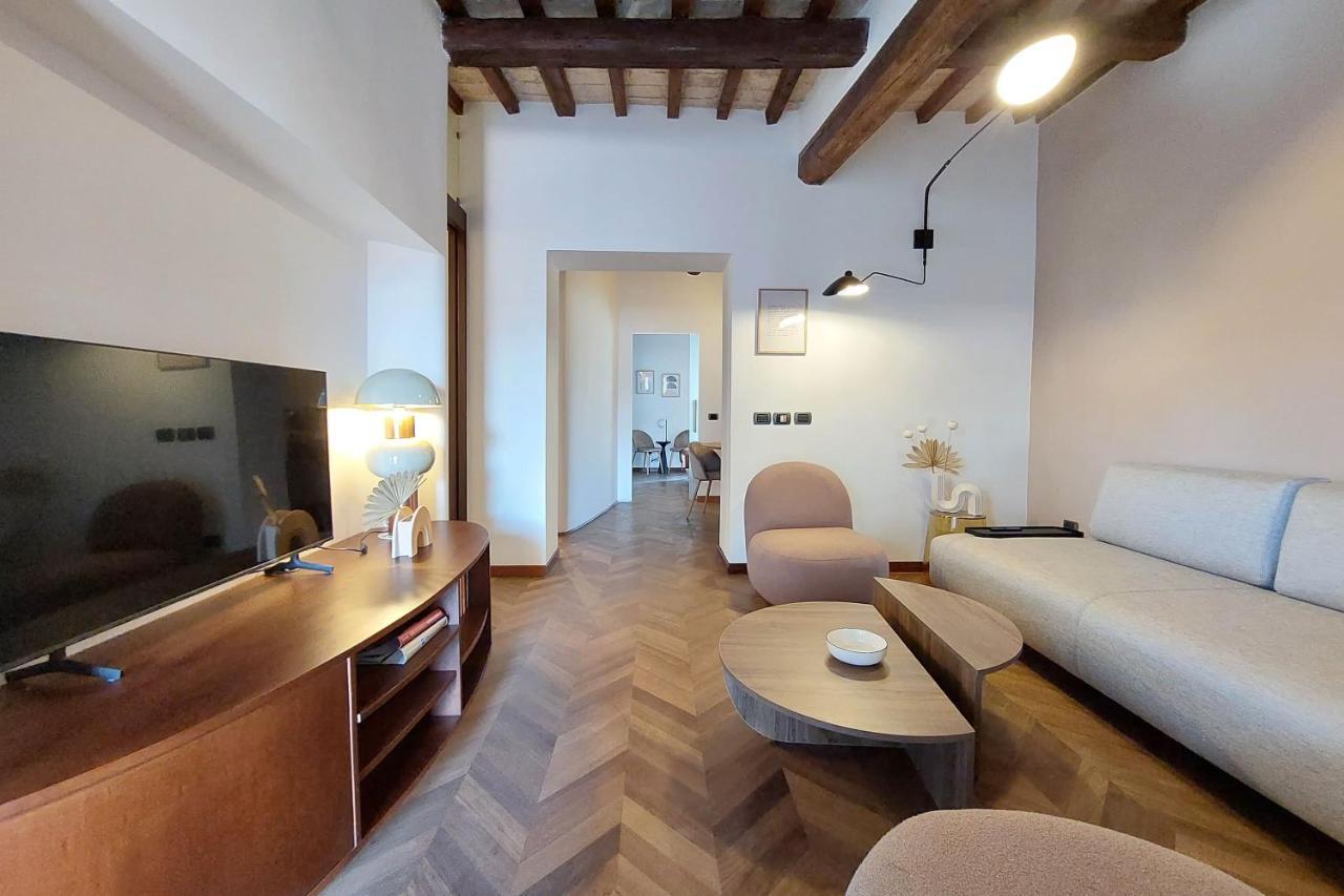 Apartment Ych Elegant Flat With Terrace To Trastevere