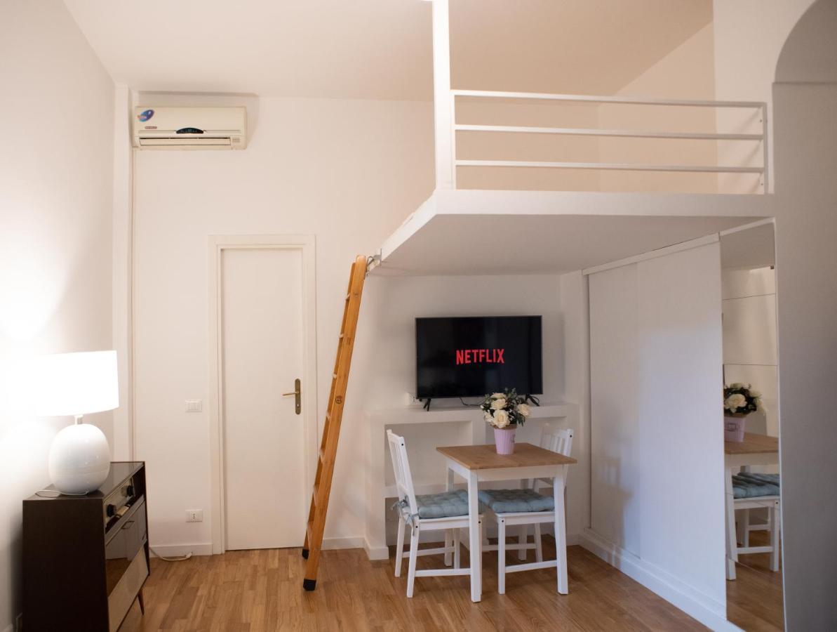Urbana Apartment