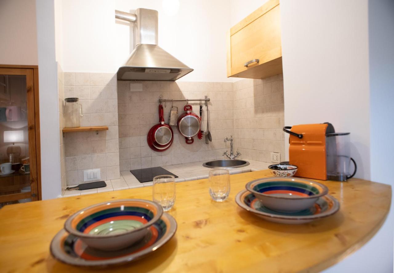 Urbana Apartment *