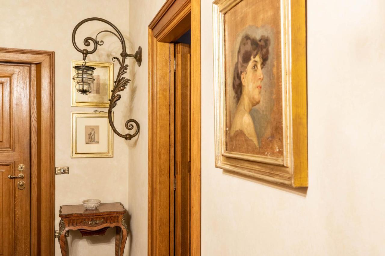 Appartamento Iflat Golden Gem In Trevi Roma