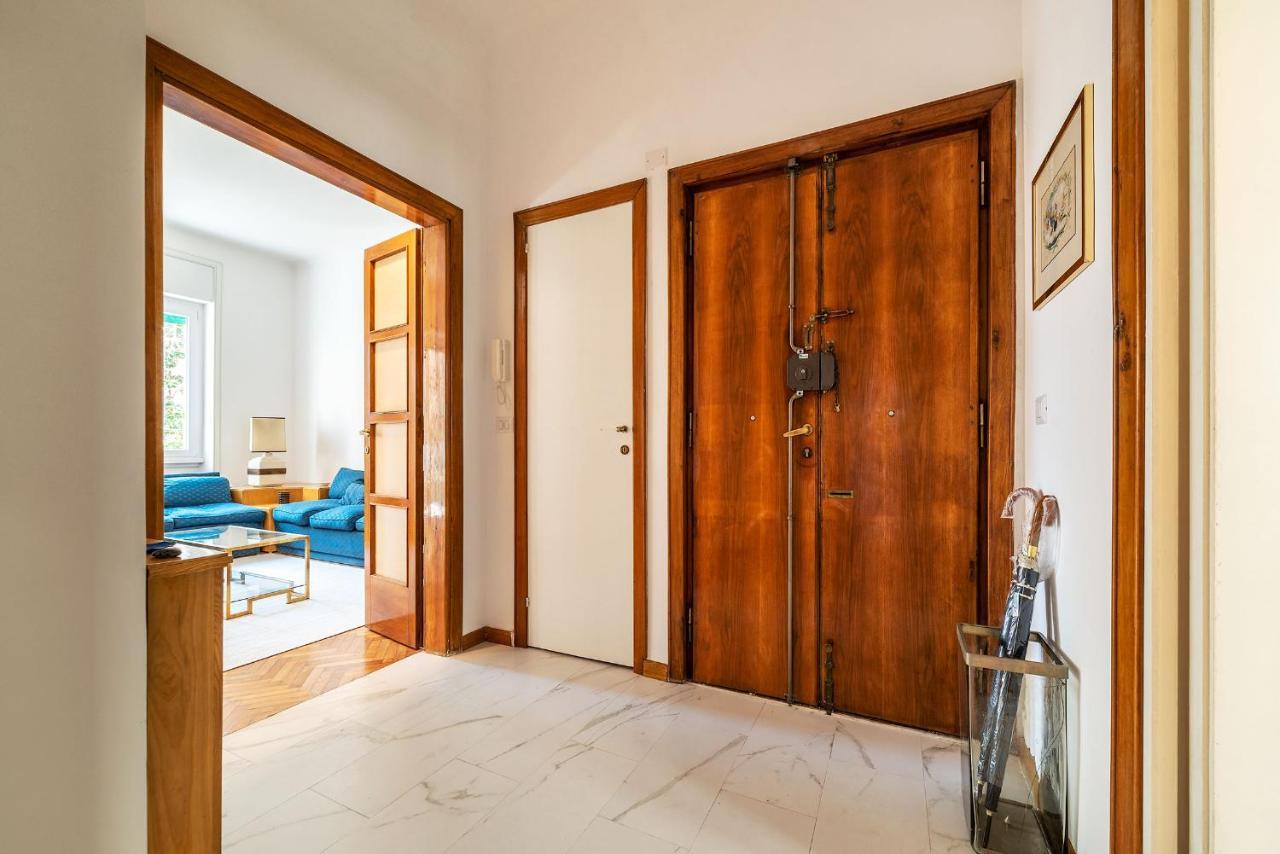 Sapienza & Borghese Comfy