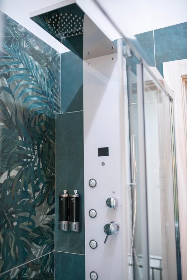 Catone Luxury Bed & Breakfast *