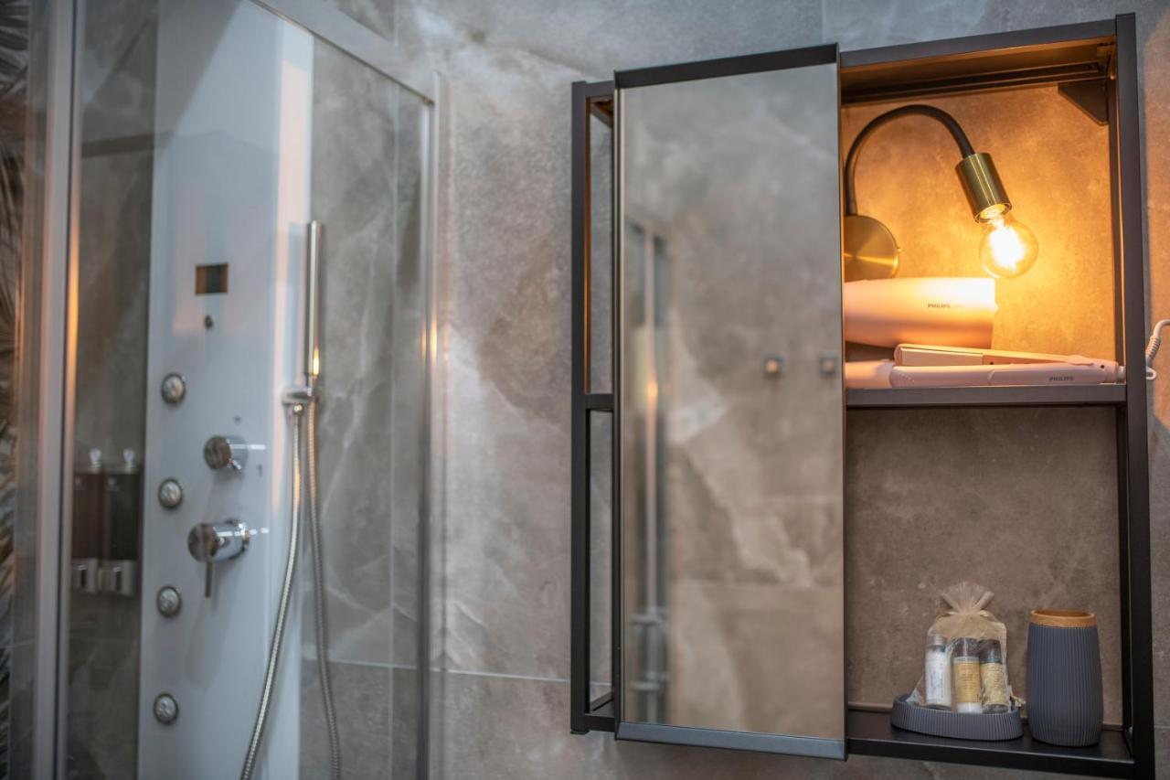 Catone Luxury