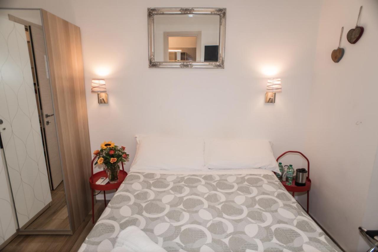 Mole Adriana Guest house *