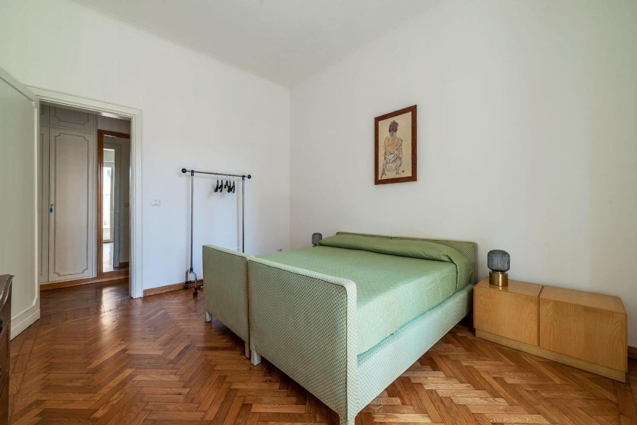 Sapienza & Borghese Comfy
