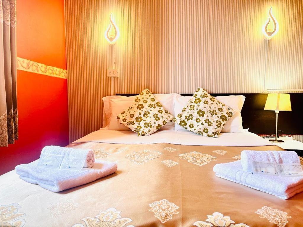 Hill Town Guest house *