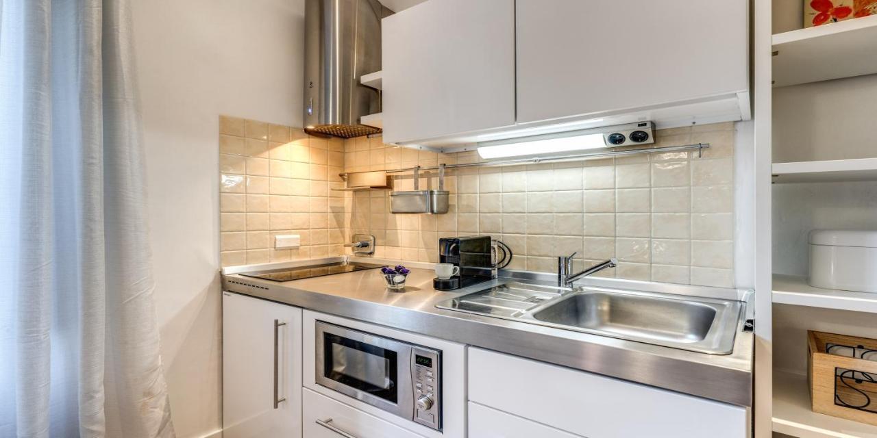 Appartamento Deluxe One Bedroom Apartment, Perfect Location, Air Cond