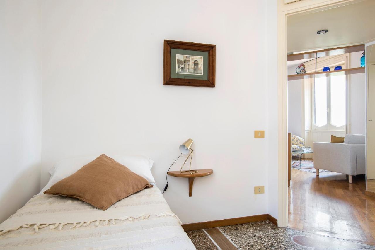 Elegant Floor - Unique View Of Rome's Skyline Tibernestrome Apartment Rome