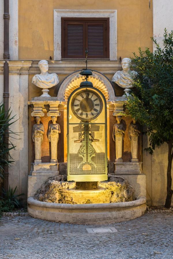 Palazzo Berardi: Renaissance Downtown Luxury * Rome