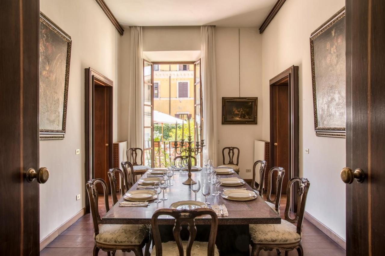 Palazzo Berardi: Renaissance Downtown Luxury * Rome