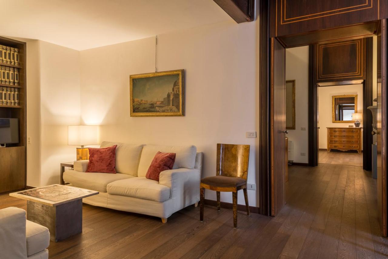 Palazzo Berardi: Renaissance Downtown Luxury Holiday home *