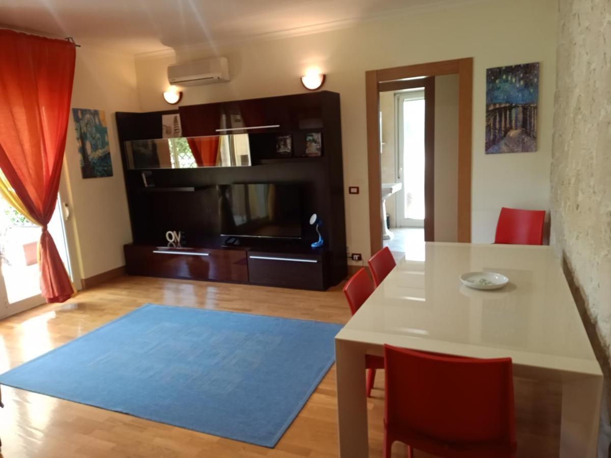 Altamira 2000 By Gabriella Apartment Rome