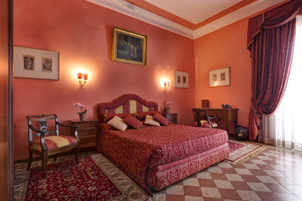 Episcopo Lipinsky Luxury Rome