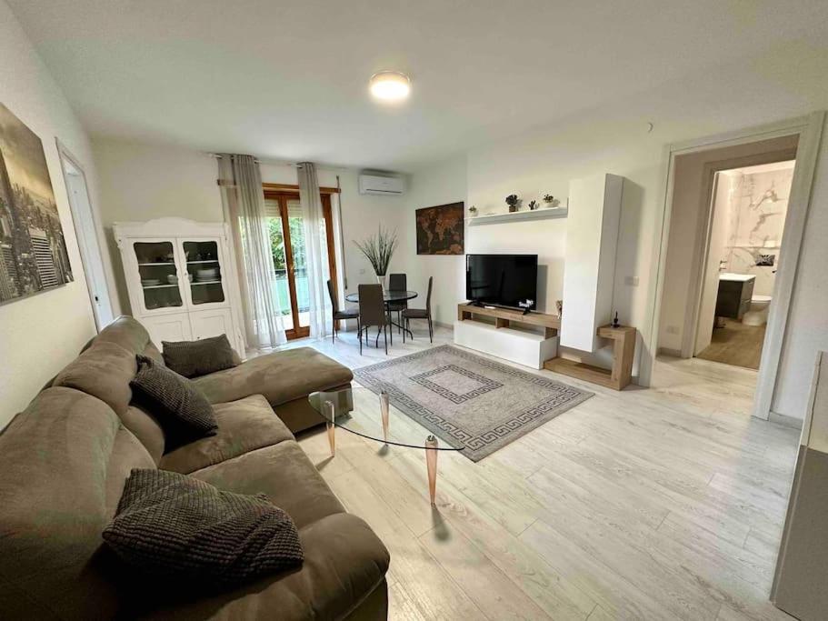 Apartment Luminoso Domus Eur Rome