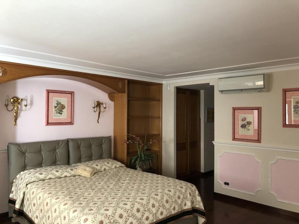 Luxury Via Giulia With Private Garden Rome