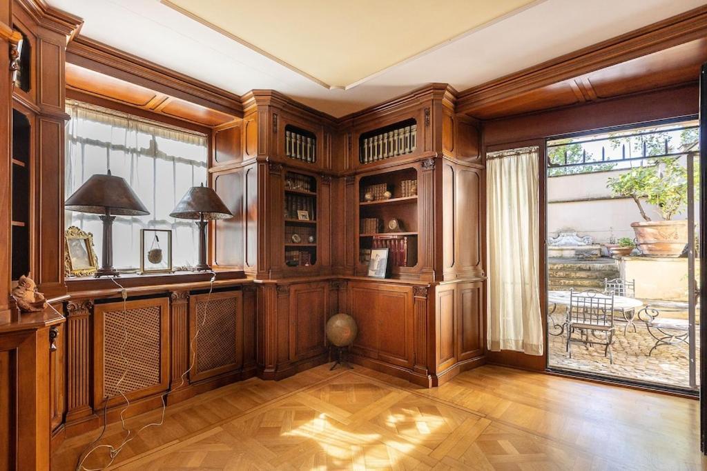 Apartment Luxury Via Giulia With Private Garden *