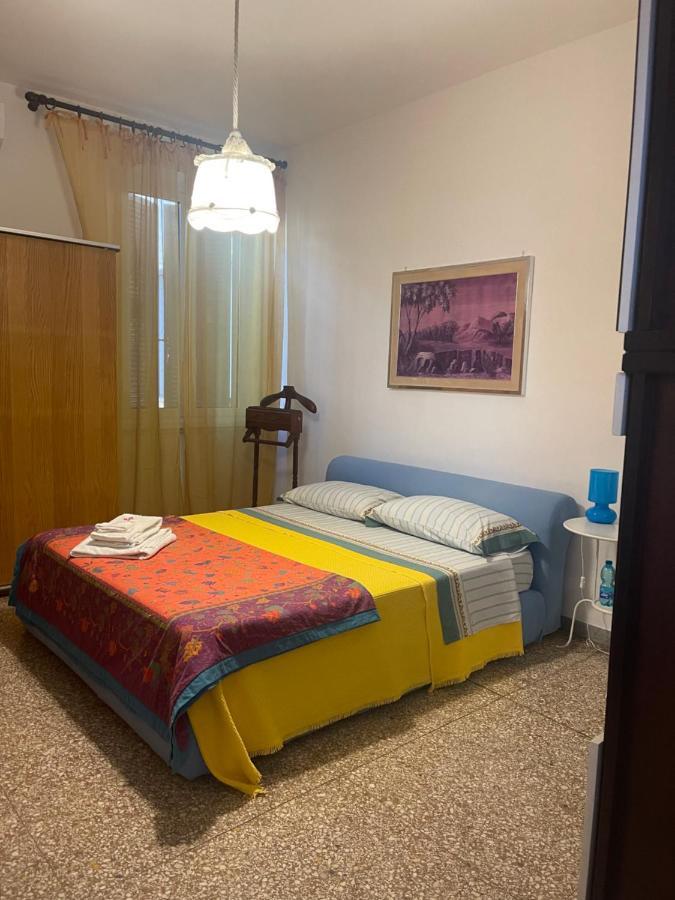 Stanza De Casa *
