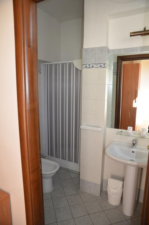 Casa Per Ferie Cardinal G. Guarino Bed & Breakfast Rome
