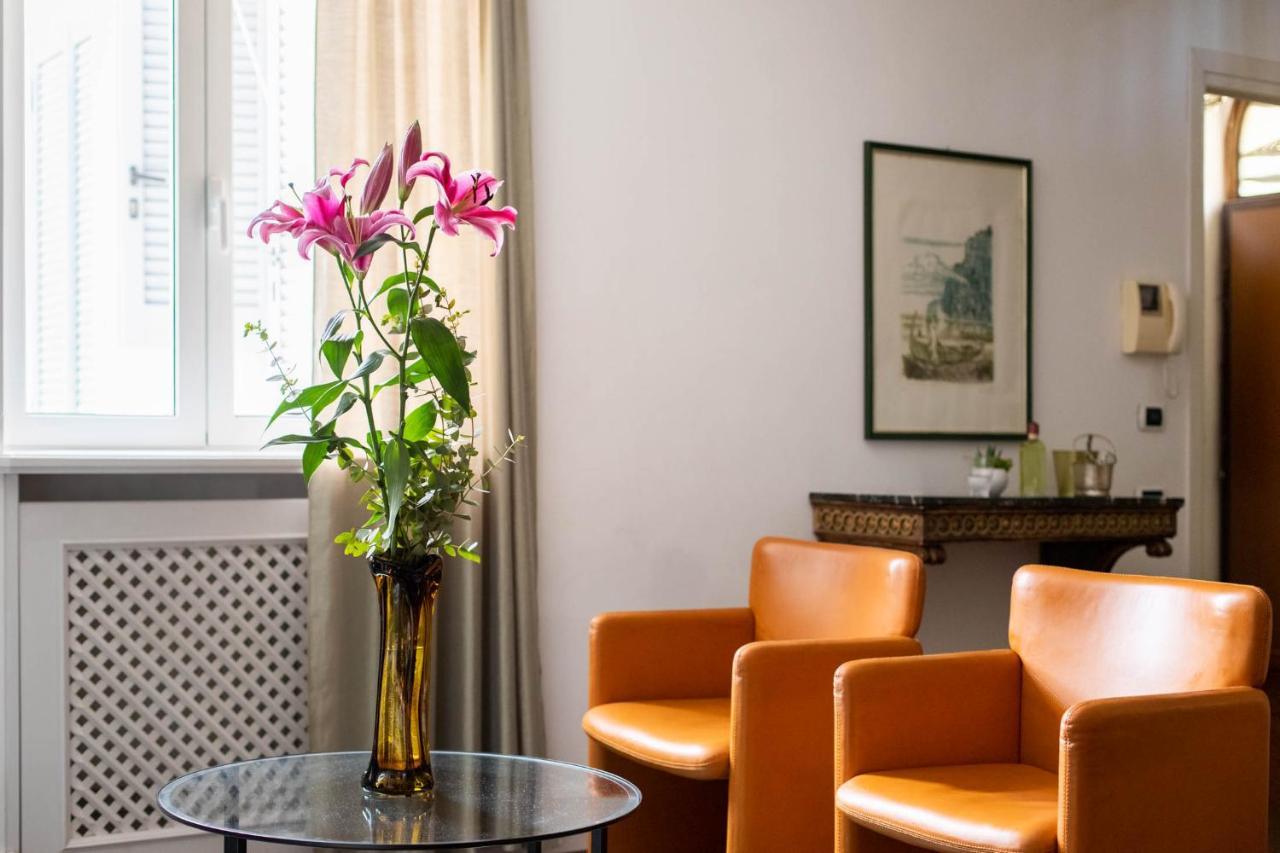 Apartment Iflat Margutta Colors On Canvas *
