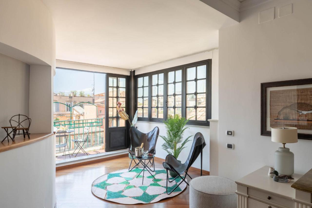 Iflat Margutta Colors On Canvas Apartment