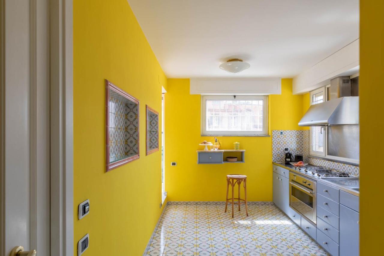 Iflat Margutta Colors On Canvas Apartment