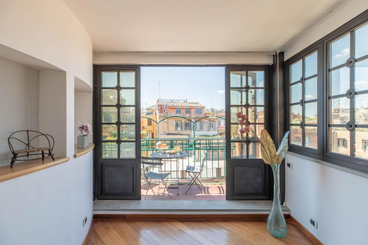 Apartment Iflat Margutta Colors On Canvas Rome