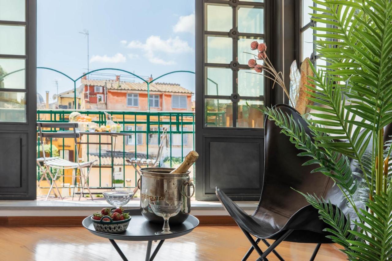 Apartment Iflat Margutta Colors On Canvas Rome