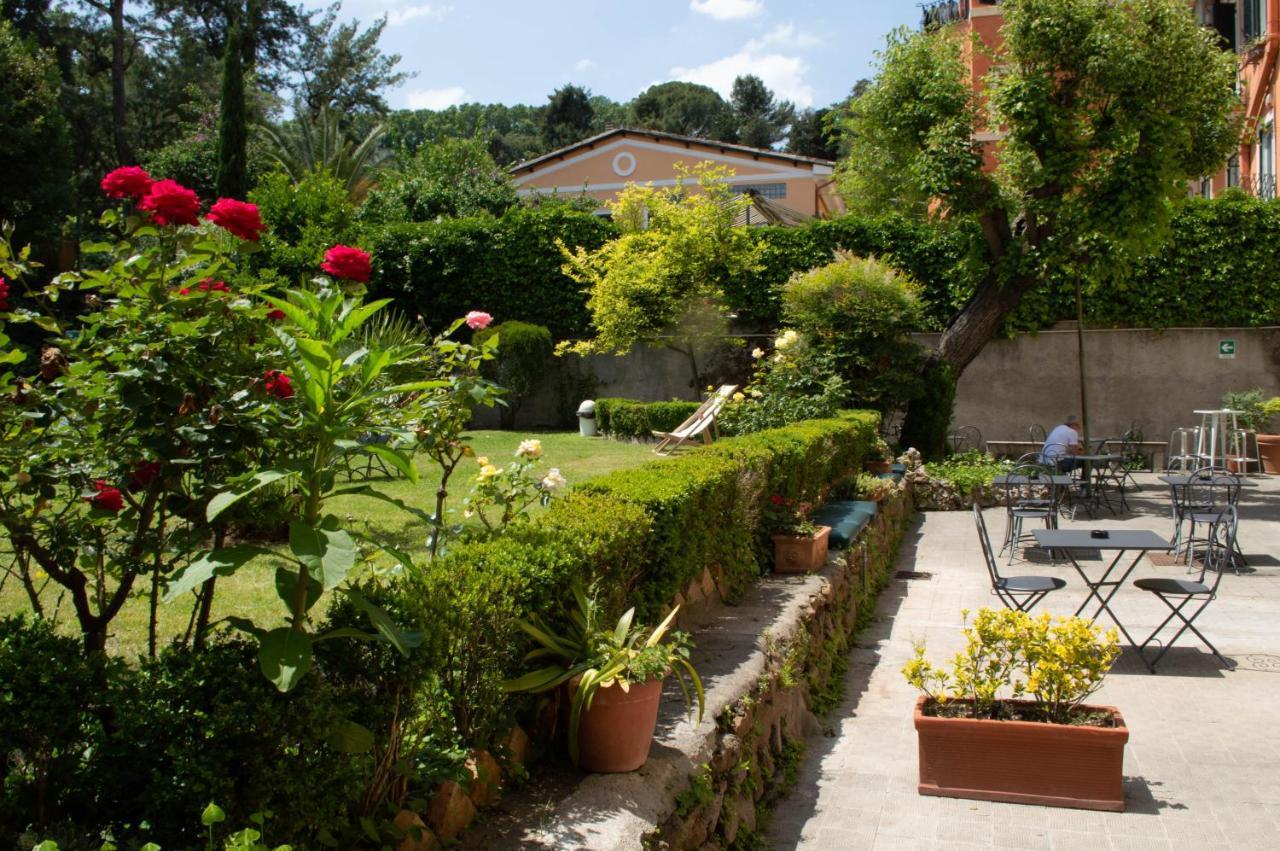 Riari Bed & Breakfast Rome
