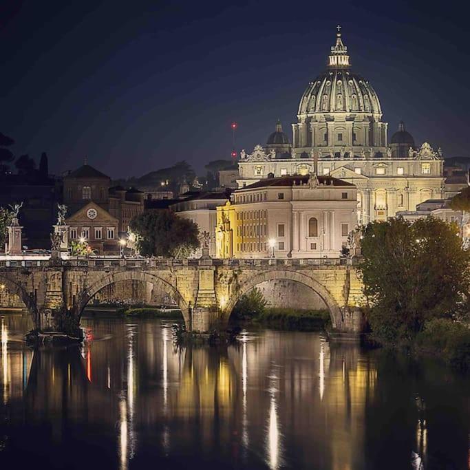 Gateway To Rome's Treasures * Rome