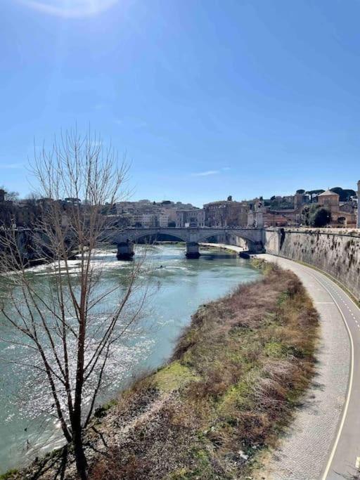 Gateway To Rome's Treasures * Rome