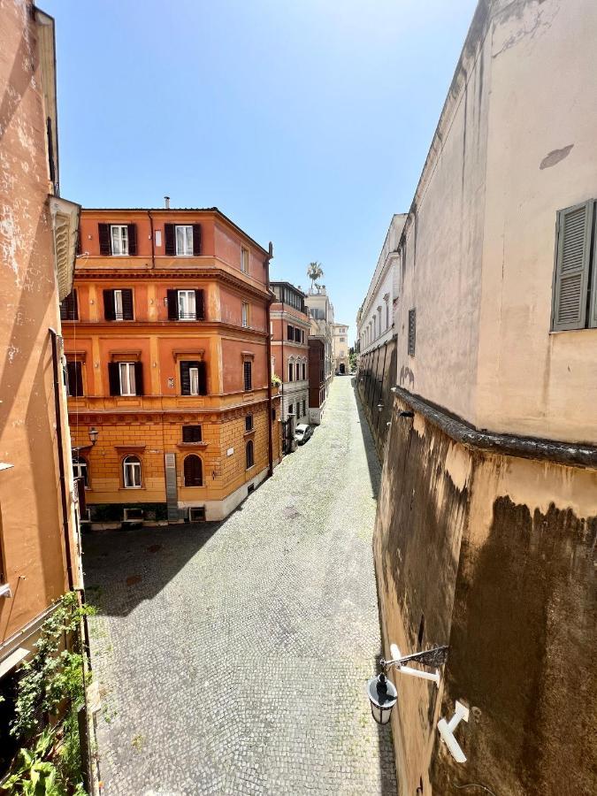 Giardini 33 Rome