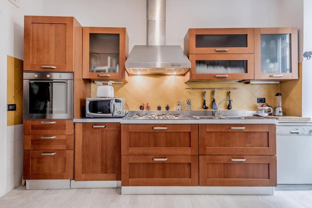 Apartment Casa Del Borgo Elegant 200 M From The Vatican 8/pax Rome