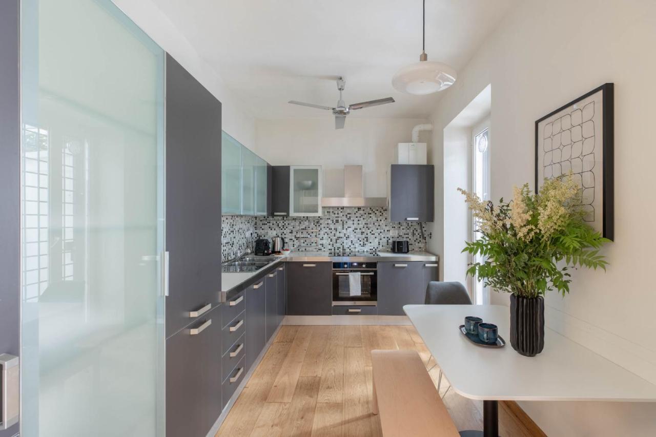 Iflat Blue Cozy Loft Near Saint Peter Appartamento Roma