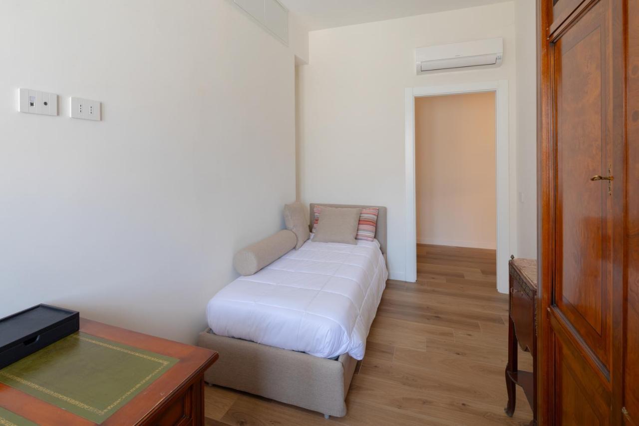 - Ruins House - 750m From The Metro Station Appartamento Roma