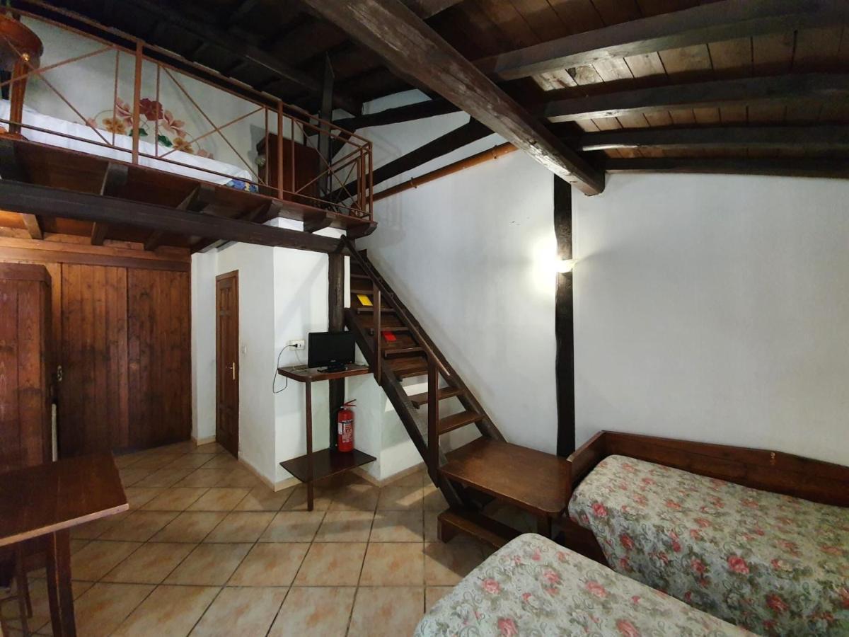 Beautiful In With Shared Swimming Pool Apartment Rome