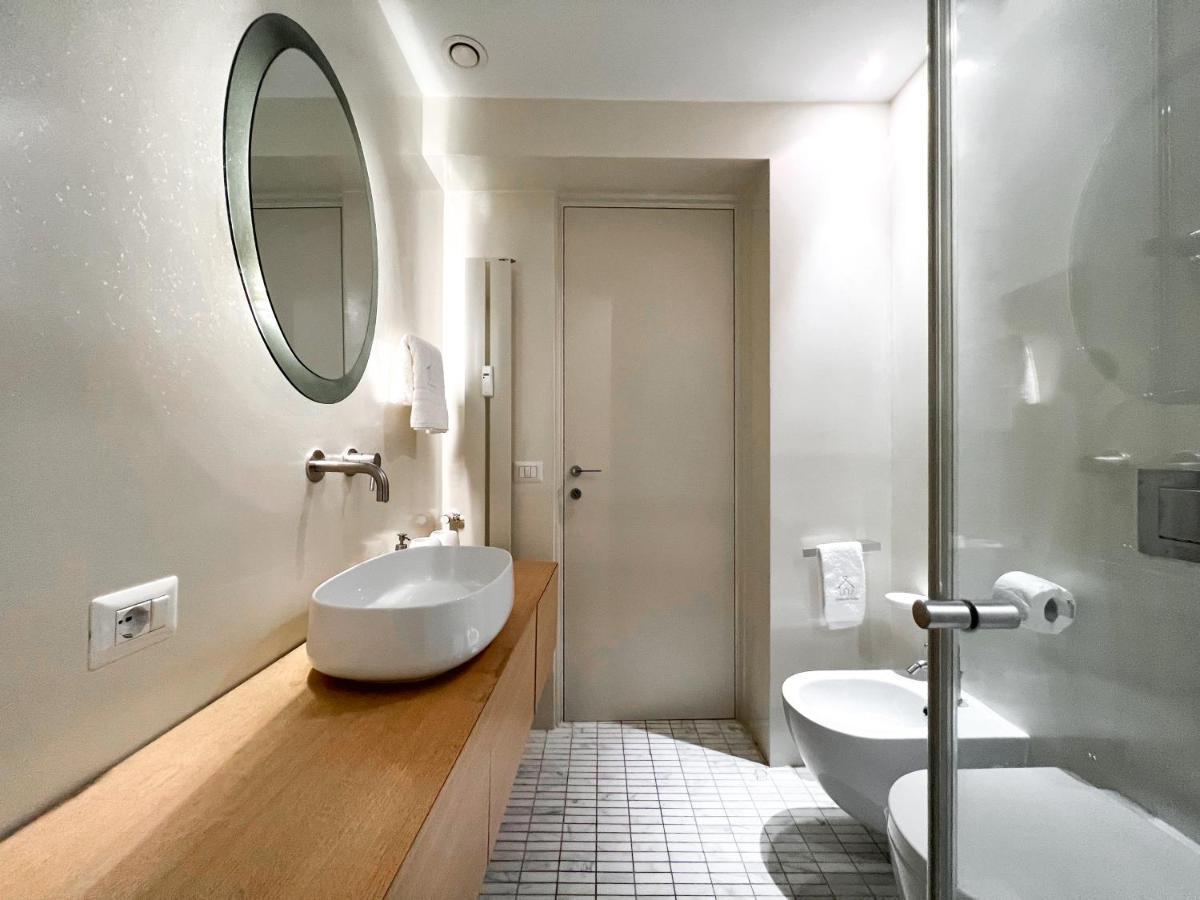 Luxury House & Secret Garden - Strategic Location, 100m To Metro B *