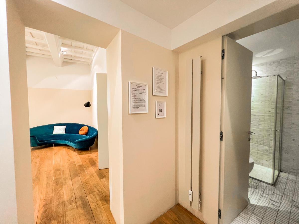 Luxury House & Secret Garden - Strategic Location, 100m To Metro B Apartment Rome