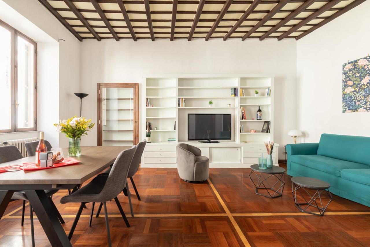 Apartment Campo De Fiori Large And Beautiful Rome
