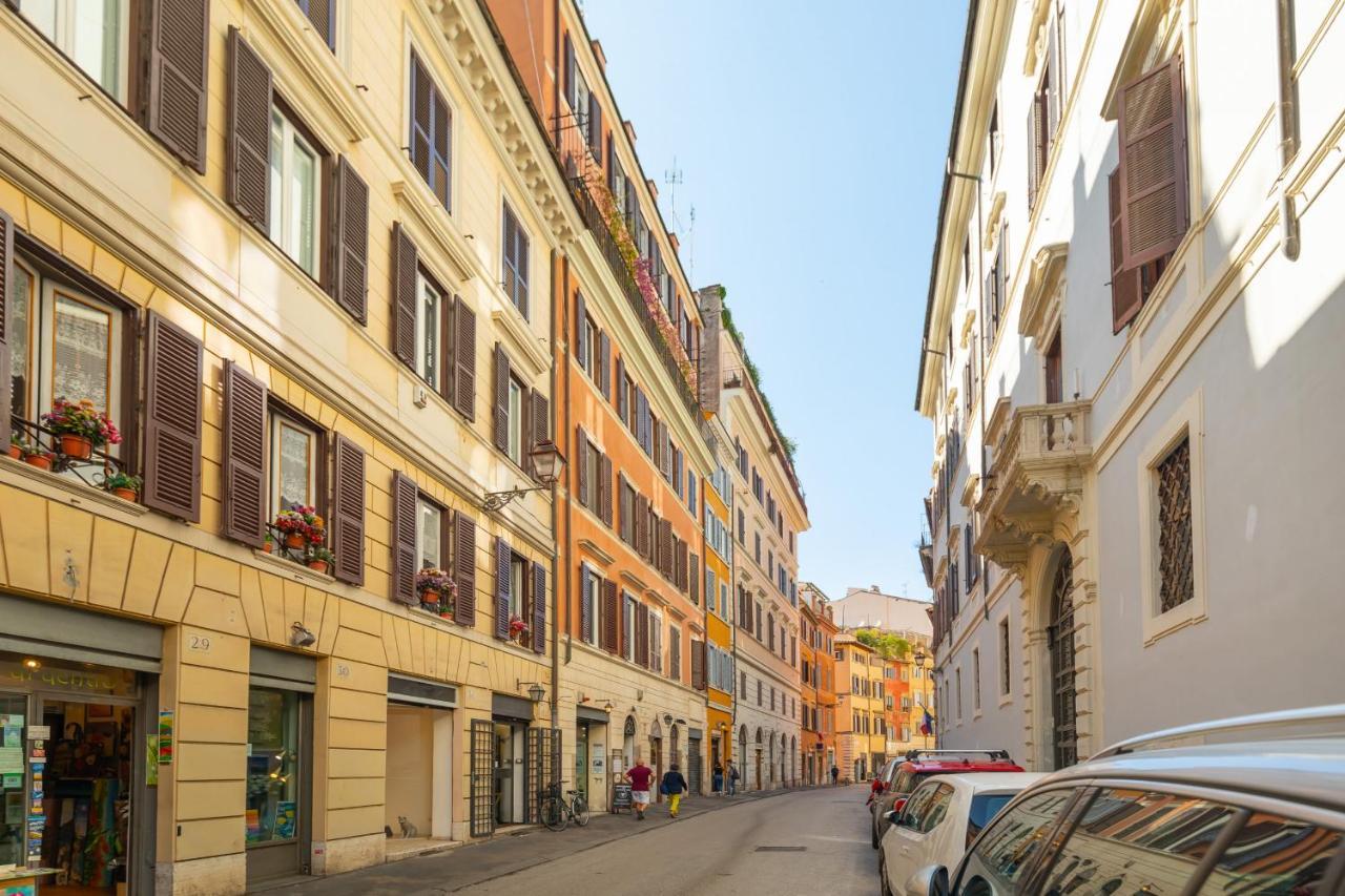 Apartment Campo De Fiori Large And Beautiful