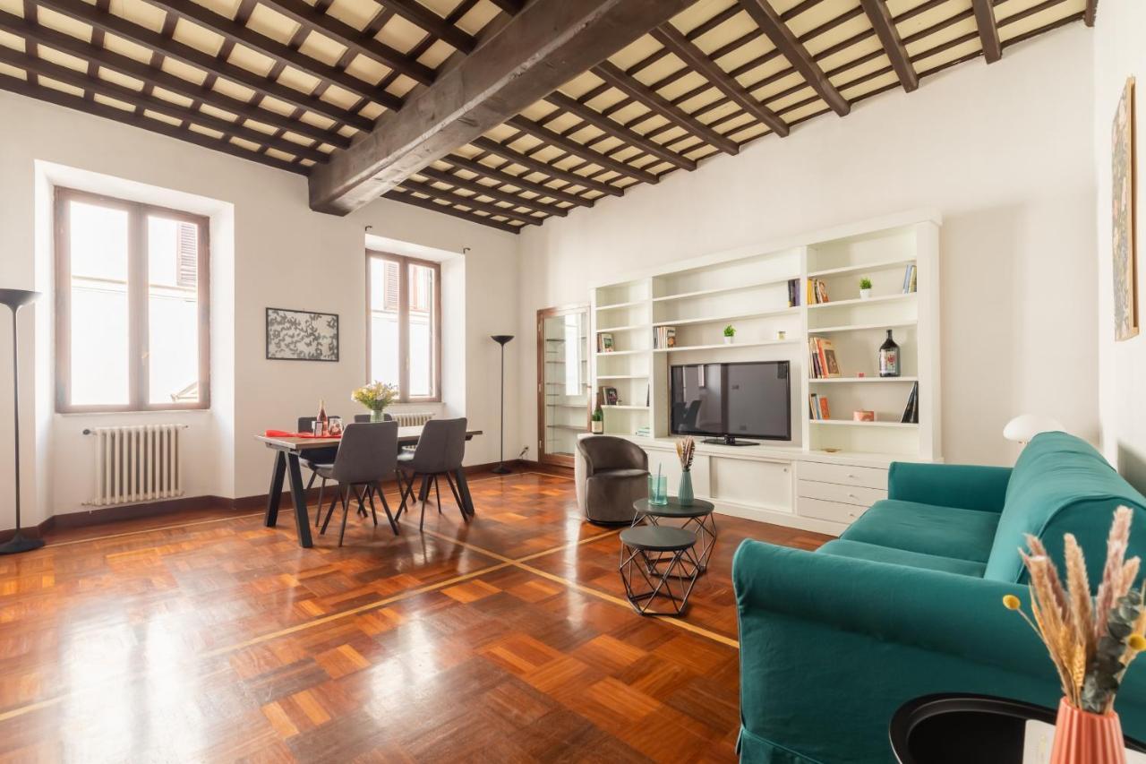 Campo De Fiori Large And Beautiful Apartment