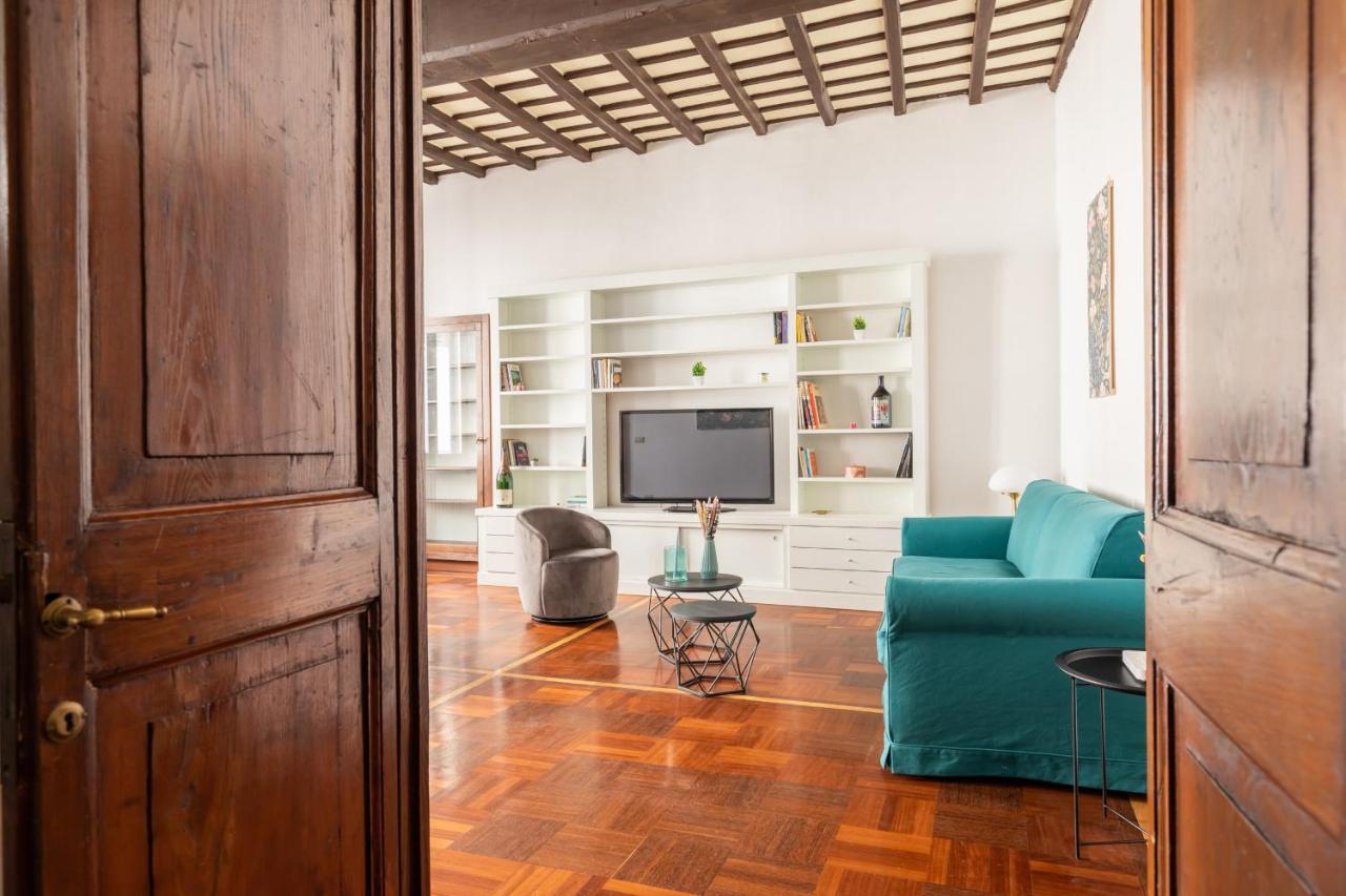 Campo De Fiori Large And Beautiful Apartment *