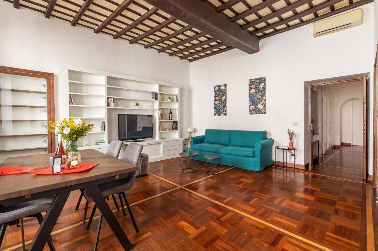 Apartment Campo De Fiori Large And Beautiful Rome