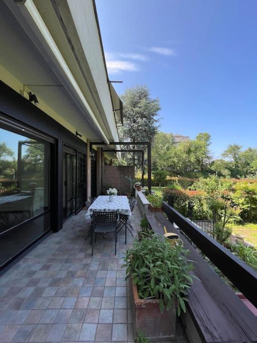 La Dolce - A Tropical Garden In * Rome