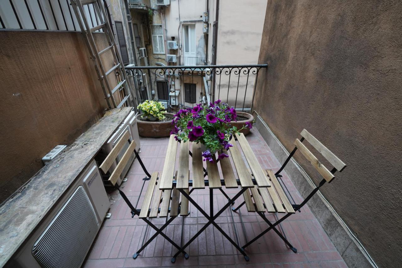 House Naiadis * Rome